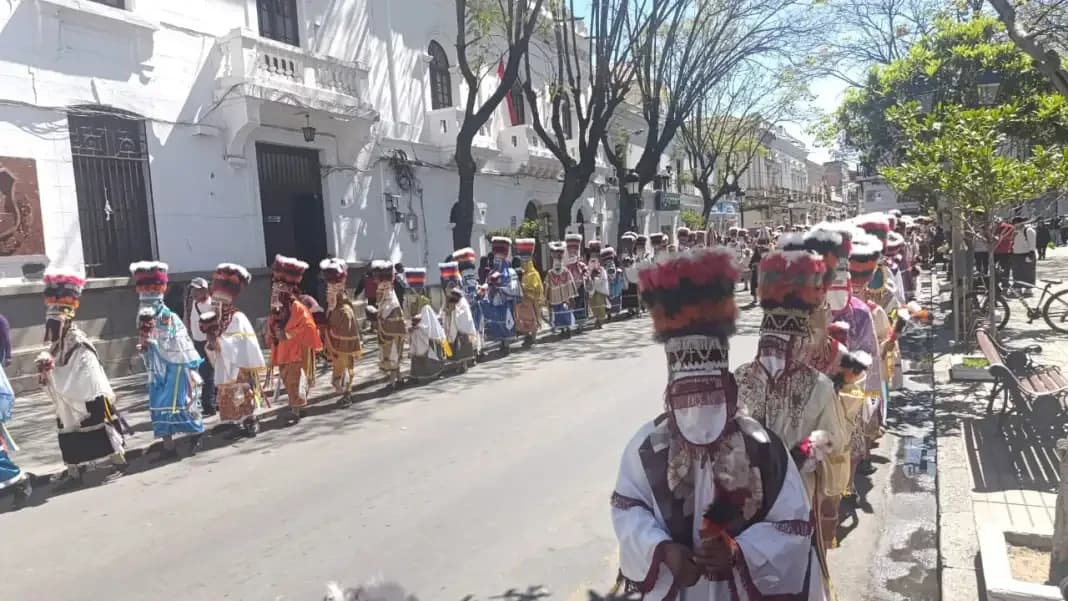 Gobernadora destaca la fe, cultura y tradición de Tarija durante la procesión de San Roque