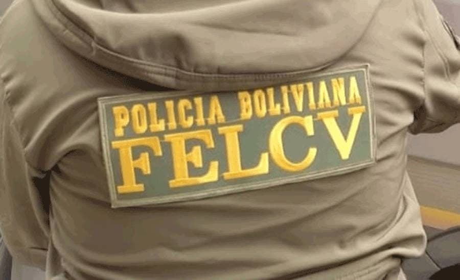 El Alto: envían a prisión a mujer acusada de quemar con agua caliente a su hija