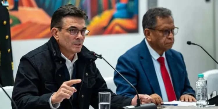 Contradicción en el Gobierno por las explosiones de Viacha: Paz habla de atentado y Oviedo dice que no hubo