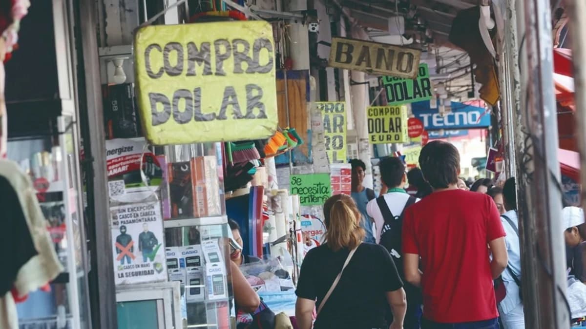 Dólar rompe un nuevo récord y se cotiza a Bs 12, 26 para hoy miércoles
